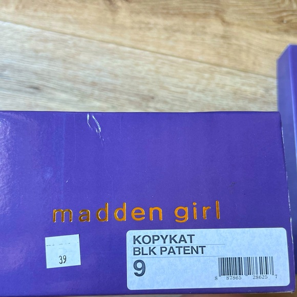 Madden Girl Black Heel - Picture 6 of 8